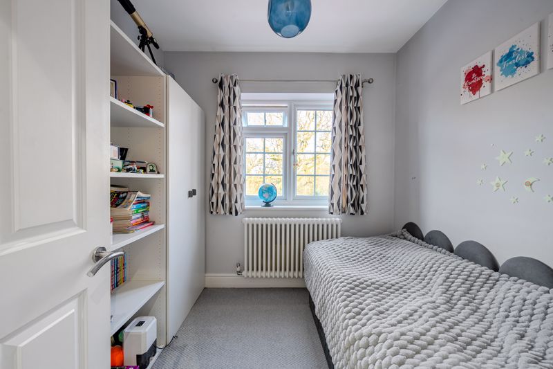 Bedroom- click for photo gallery